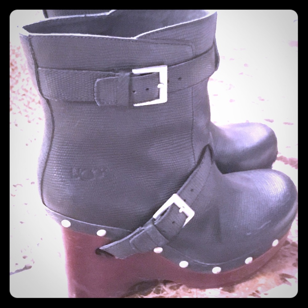 WOMENS UGG CLOG BOOT